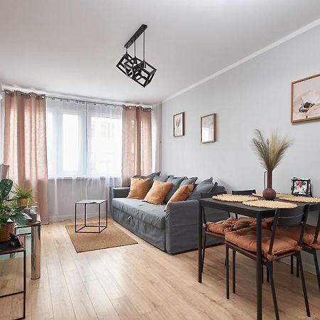 Kuznicza Apartment - 300M Main Square ~ Self Check-In 24H Wroclaw Luaran gambar