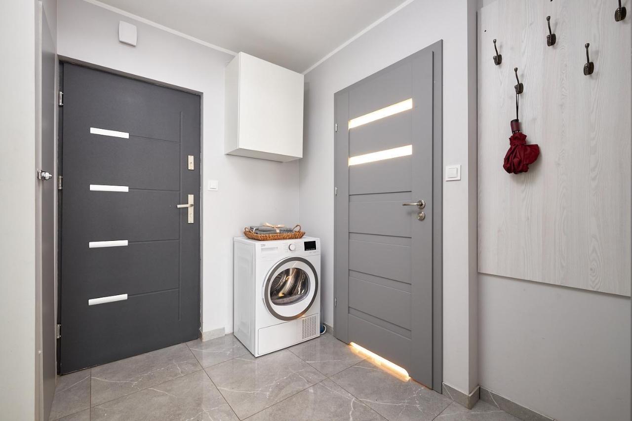 Kuznicza Apartment - 300M Main Square ~ Self Check-In 24H Wroclaw Luaran gambar