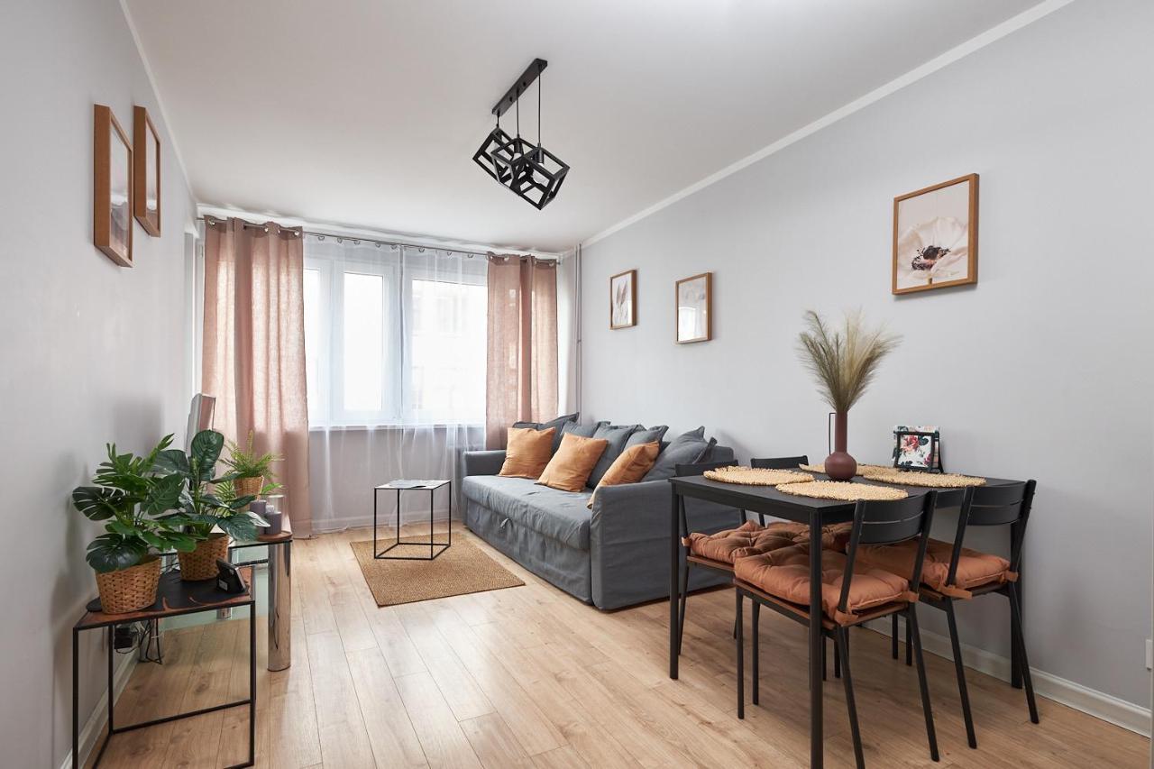 Kuznicza Apartment - 300M Main Square ~ Self Check-In 24H Wroclaw Luaran gambar